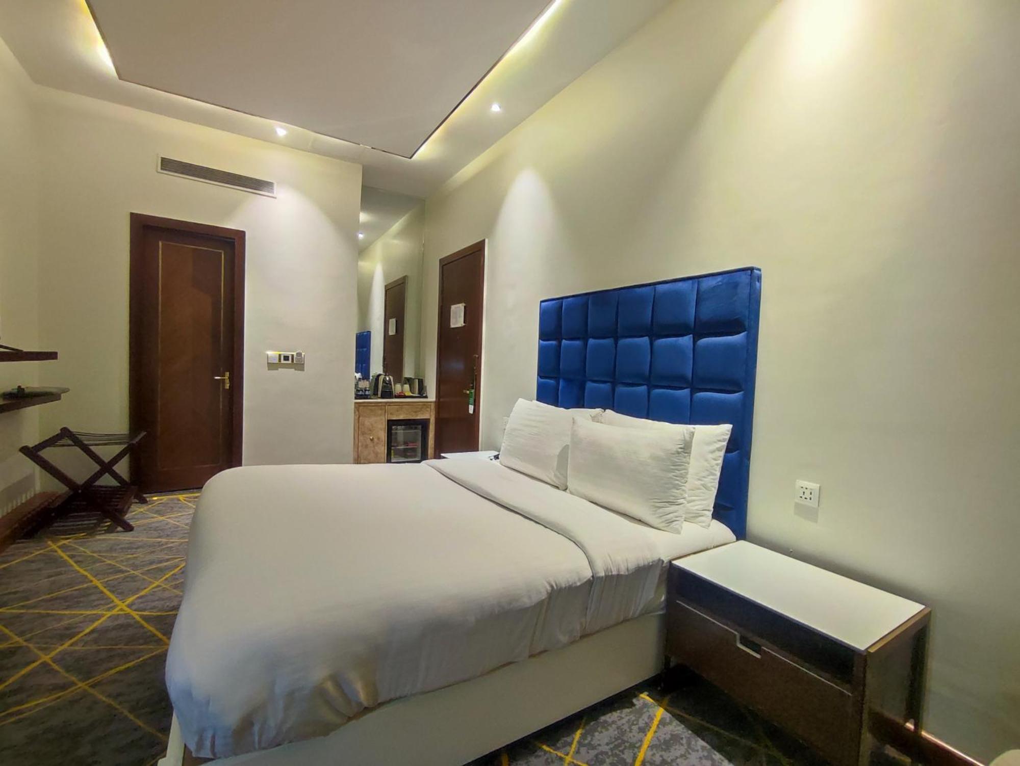 Best Western Premier Islamabad Værelse billede